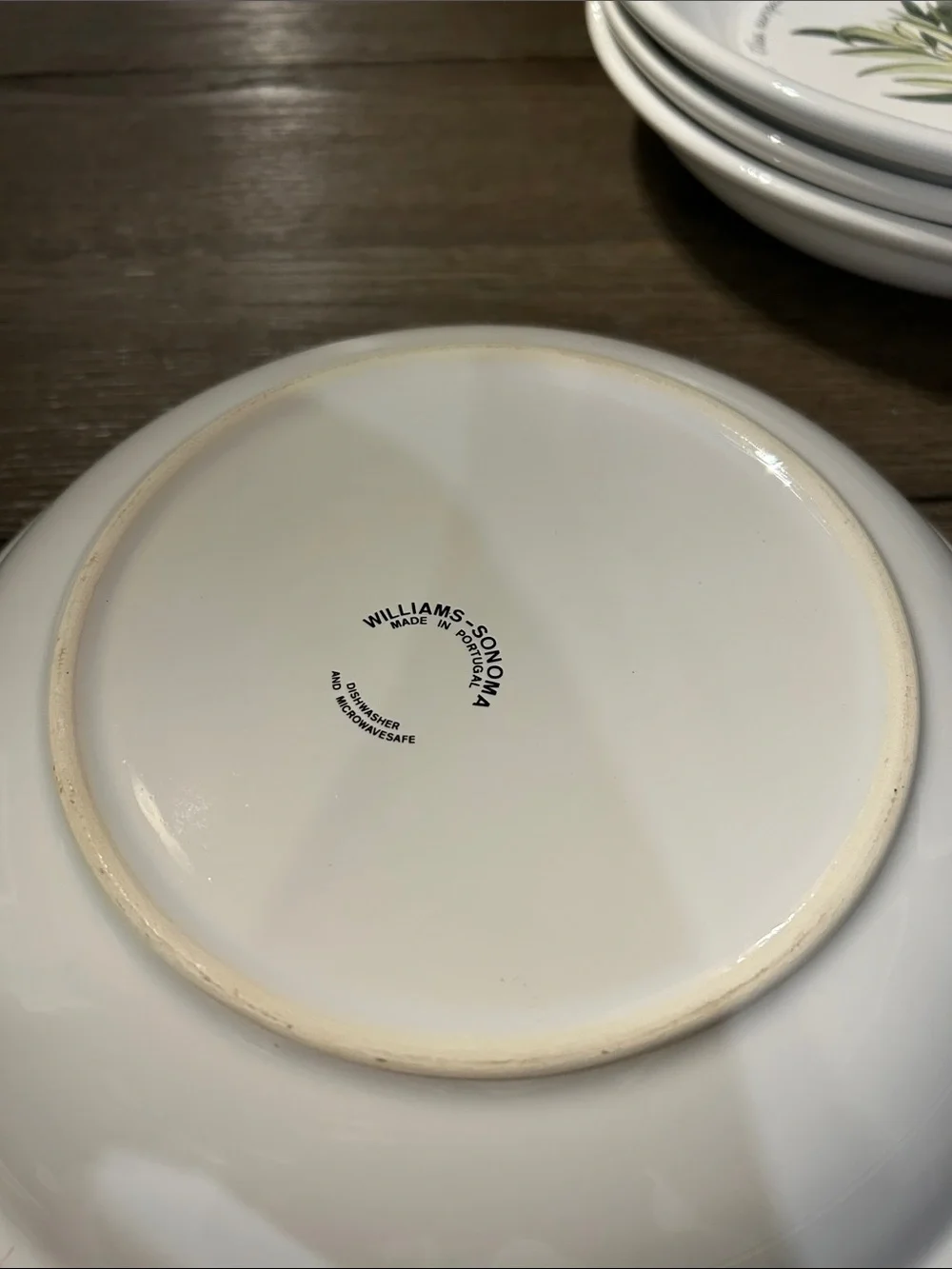 Williams Sonoma olive design serving bowls 9 1/2” set of 4 Olea botanical design